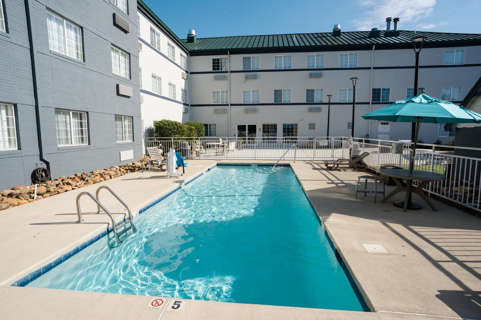 Mainstay Suites Knoxville Airport Alcoa Ngoại thất bức ảnh
